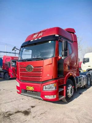 FAW ব্যবহৃত ভারী দায়িত্ব 6x4 550hp J6P ট্র্যাক্টর ট্রাক